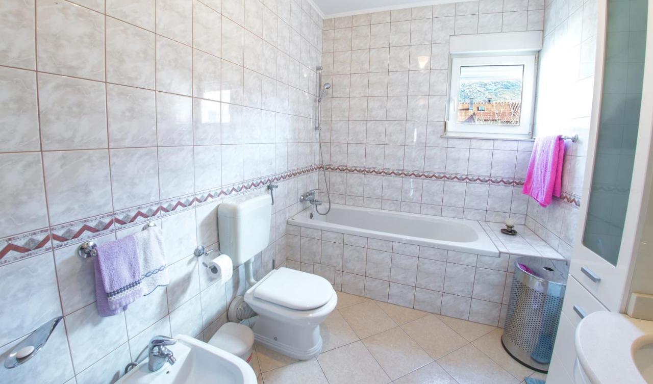 Apartment Italy - Promenade Mostar Exteriör bild